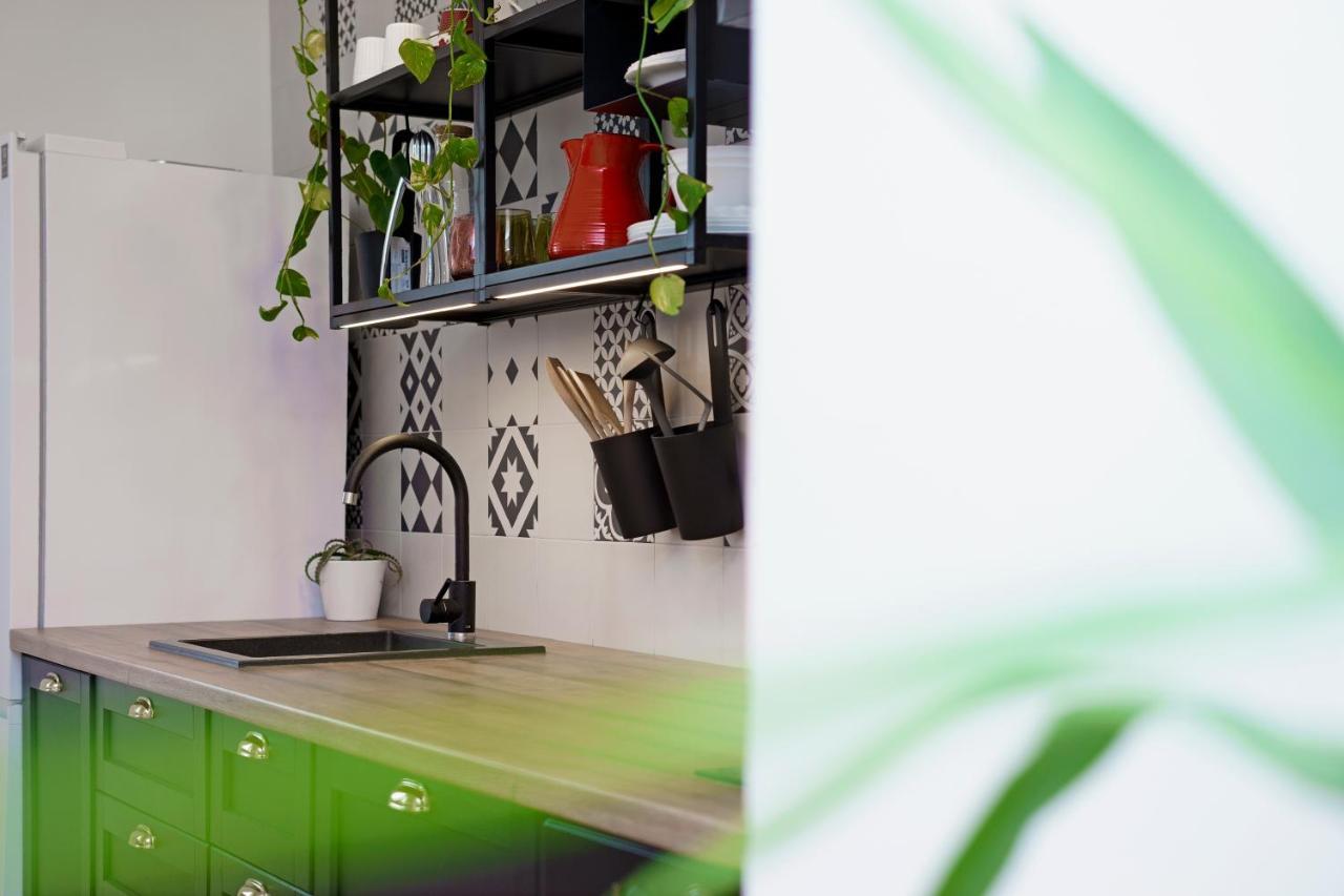 4-Star Apartments Bianco Kaštela Eksteriør bilde