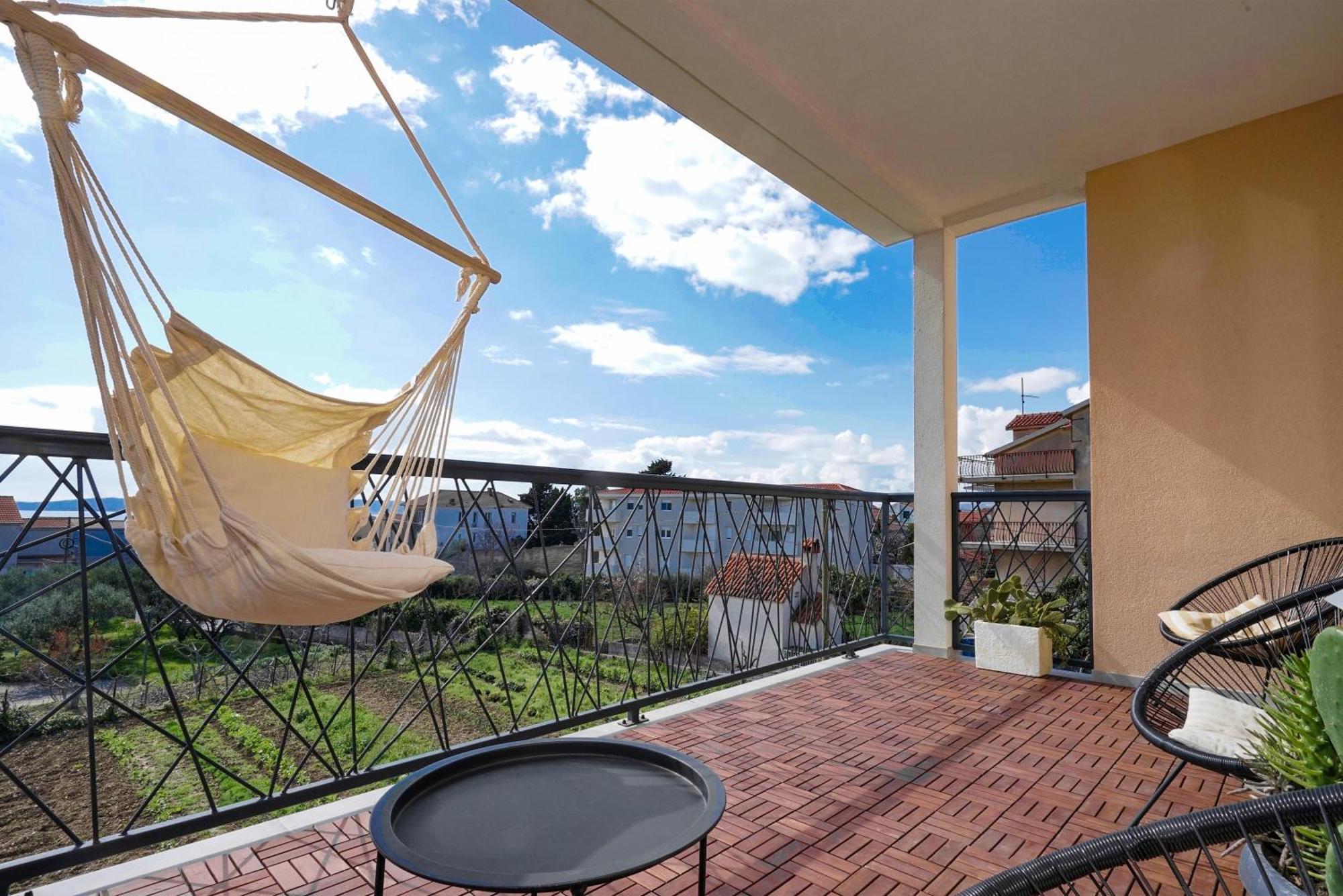 4-Star Apartments Bianco Kaštela Eksteriør bilde
